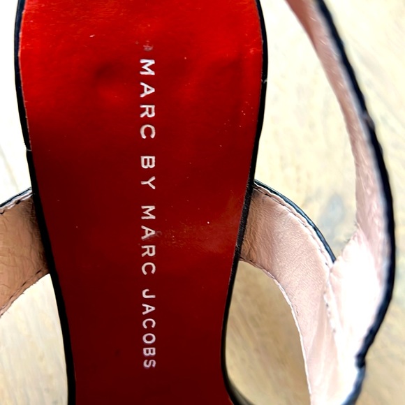 Marc Jacobs black strappy Shoes Size 7.5 - Picture 4 of 4